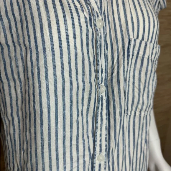 American Eagke button up striped top - Picture 2 of 4
